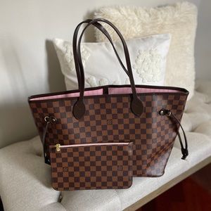 Louis Vuitton Neverfull